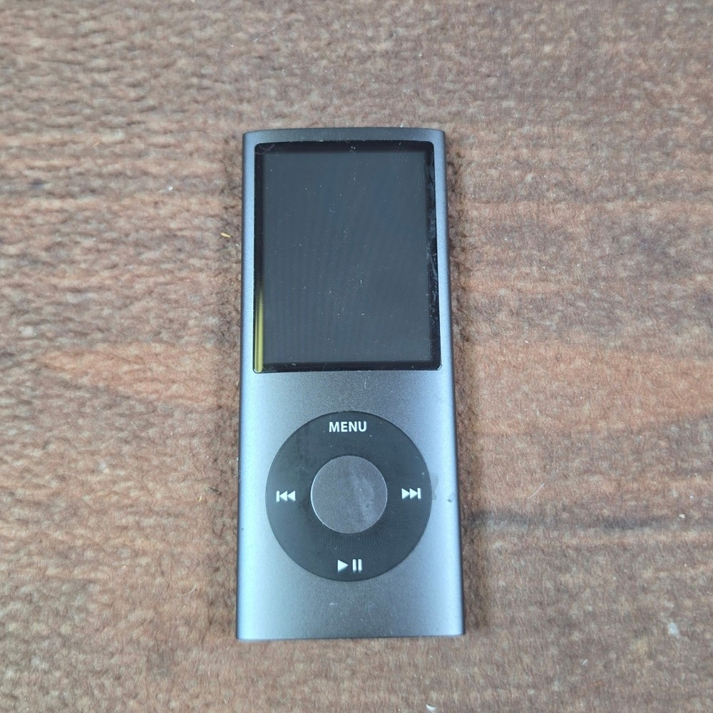 Apple iPod Nano 4th Gen MP3 Player Charcoal Gray For Parts or Repair